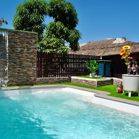 Puerto Rico In Front Of The Shopping Center With Private Heated Saltwater Pool With Jacuzzi & Arcade Games & T Able Foot Ball