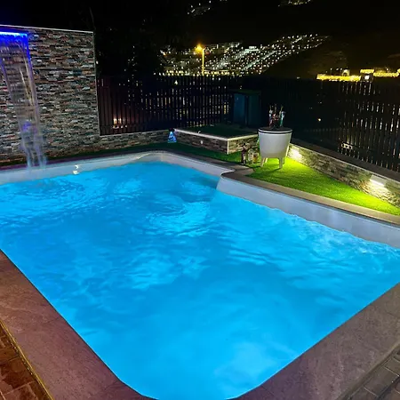 Puerto Rico In Front Of The Shopping Center With Private Heated Saltwater Pool With Jacuzzi & Arcade Games & T Able Foot Ball *