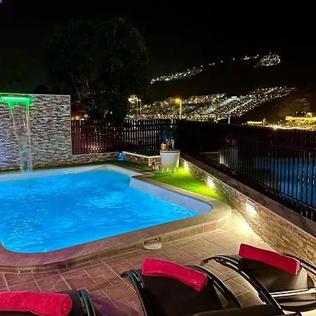 Puerto Rico In Front Of The Shopping Center With Private Heated Saltwater Pool With Jacuzzi & Arcade Games & T Able Foot Ball Villa *