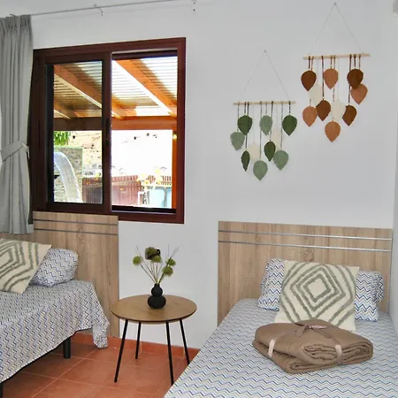 빌라 Villa Puerto Rico In Front Of The Shopping Center With Private Heated Saltwater Pool With Jacuzzi Or St Andard Villa Puerto Rico With Private Heated Saltwater Jacuzzi Pool & Arcade Games *