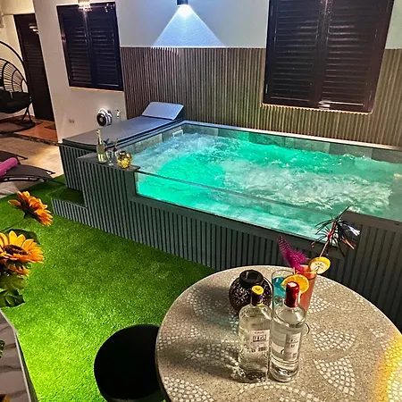 Puerto Rico In Front Of The Shopping Center With Private Heated Saltwater Pool With Jacuzzi & Arcade Games Villa *